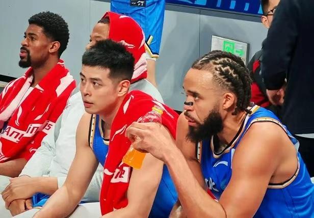 体育数据服务-CBA｜麦基首秀表现中规中矩，举火烧天扣篮令球迷兴奋不已