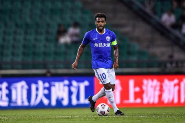 爱游戏官网-只剩情怀？穆里奇整场碌碌无为 还能回广州致意吗？